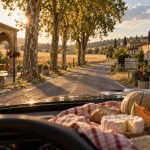 Vacances dans le Gers : route vers un village et le marché